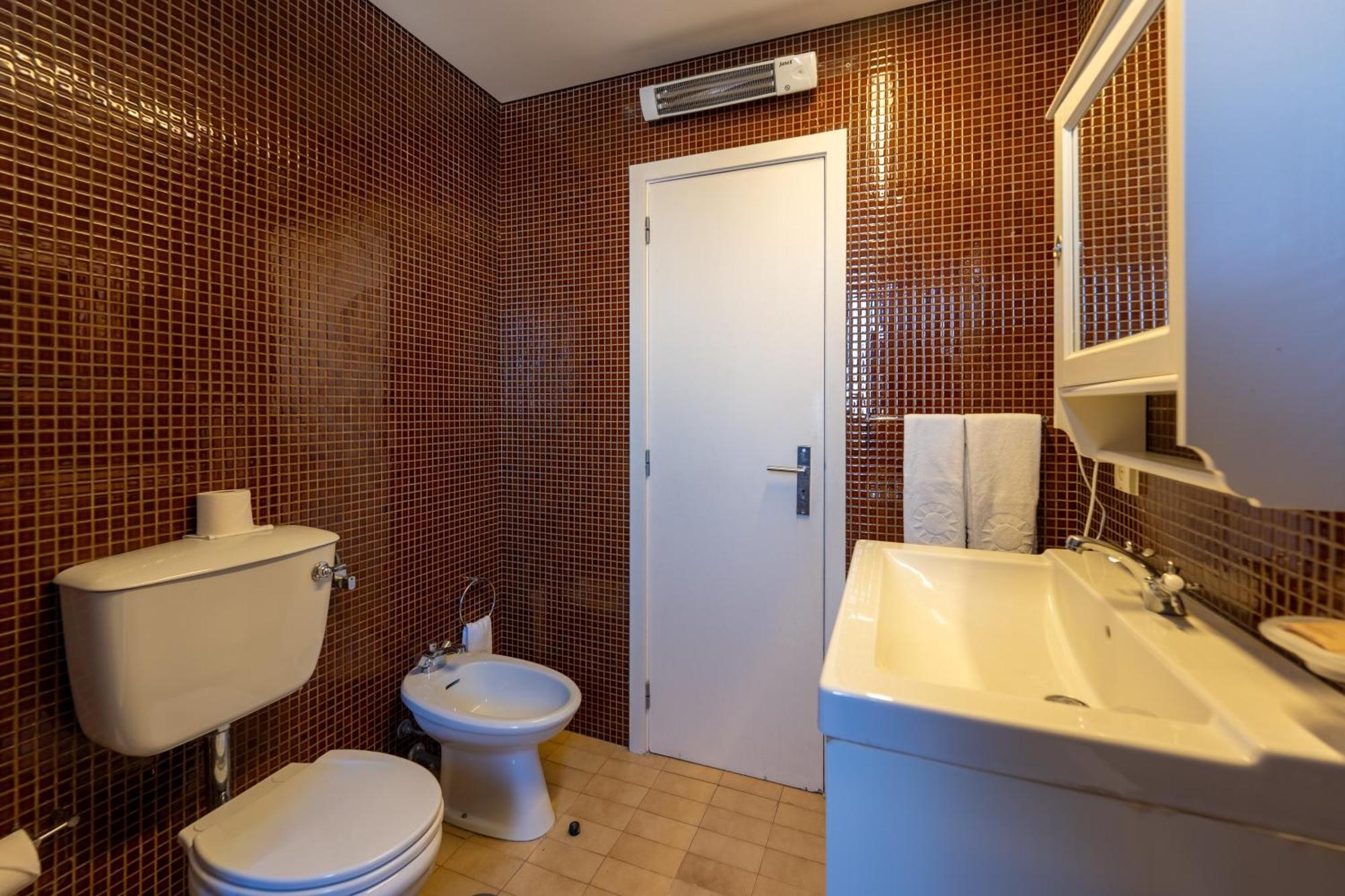 One-Bedroom Apartment City View,1742809404:JPEG